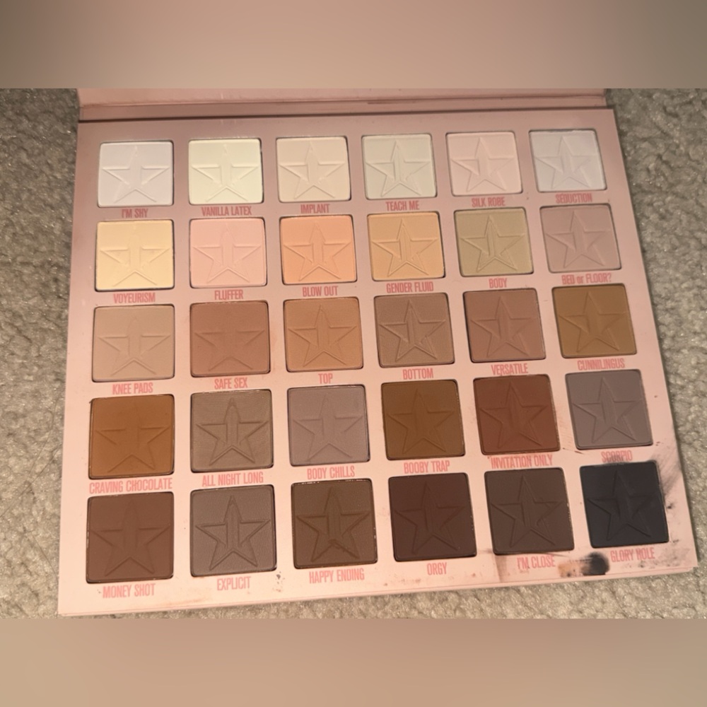 Jeffree Star Nude Eyeshadow Palette with Cream and Brown Tones